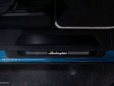 New 2025 Lamborghini Urus SE image 53