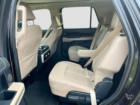 Used 2024 Ford Expedition Limited AWD/4WD image 26