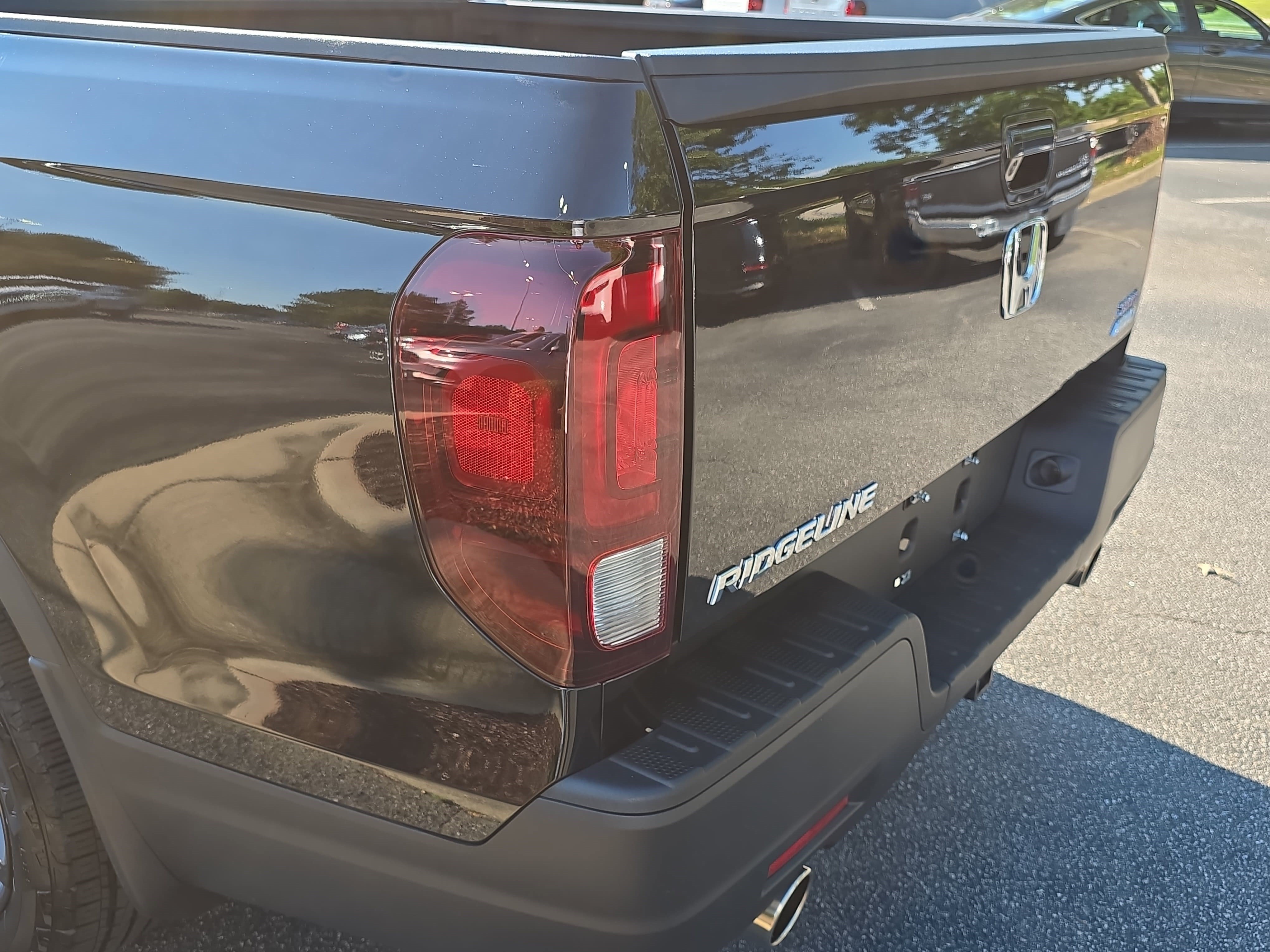 Used 2023 Honda Ridgeline Sport image 34