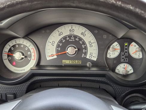 Used 2013 Toyota FJ Cruiser 4WD w/ Convenience Pkg image 15