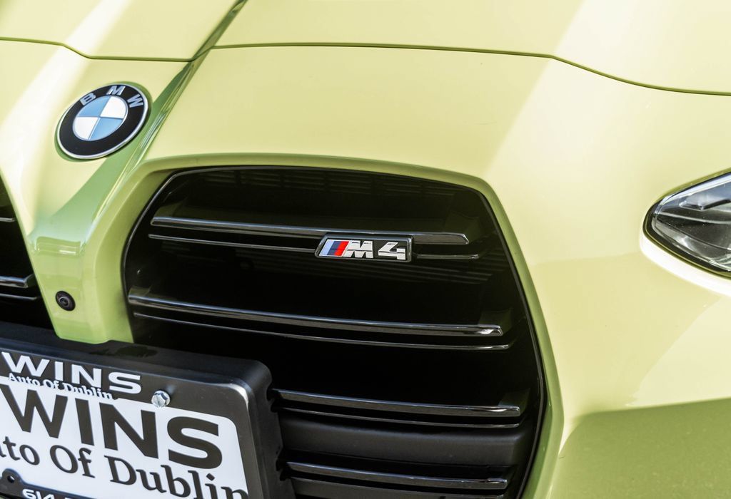 Used 2024 BMW M4 Coupe w/ Executive Package RWD image 34
