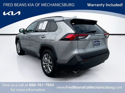 Used 2021 Toyota RAV4 XLE Premium AWD/4WD image 5