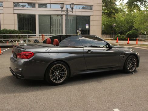 Used 2018 BMW M4 Convertible RWD image 7