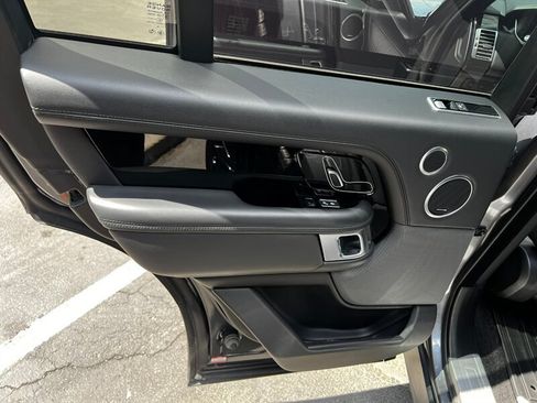Used 2019 Land Rover Range Rover Supercharged AWD/4WD image 23