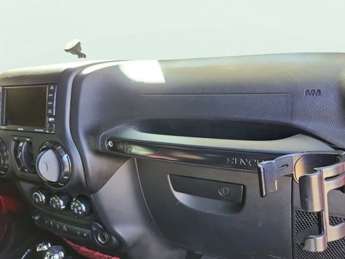 Certified 2017 Jeep Wrangler Unlimited Rubicon image 23