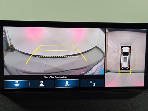 Used 2022 Acura MDX SH-AWD w/ Advance Package image 9