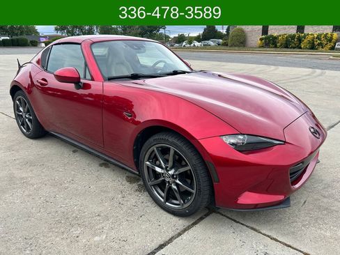 Used 2019 MAZDA MX-5 Miata RF Grand Touring RWD image 7