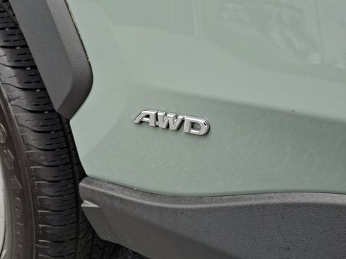 Certified 2021 Toyota RAV4 XLE w/ Convenience Package AWD/4WD image 34