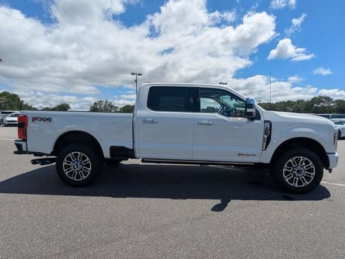 Used 2026 Ford F250 Platinum w/ Platinum Plus Package AWD/4WD image 2