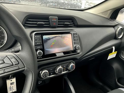 Used 2025 Nissan Versa S w/ Trunk Package FWD image 19
