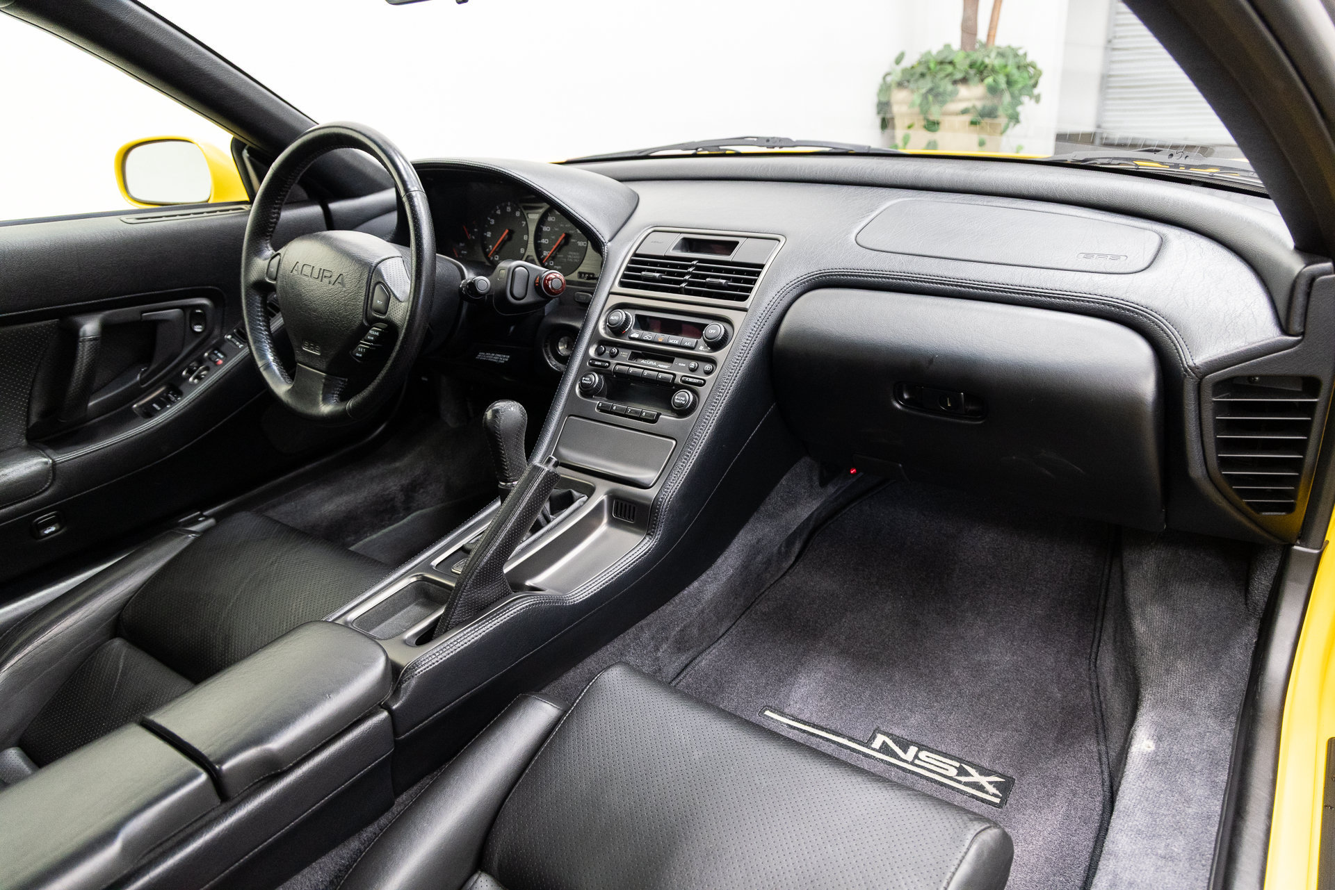 Used 2000 Acura NSX T RWD image 11