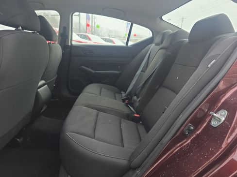 Used 2023 Nissan Altima 2.5 SV image 14