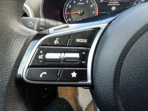 Used 2023 Kia Forte LXS image 10