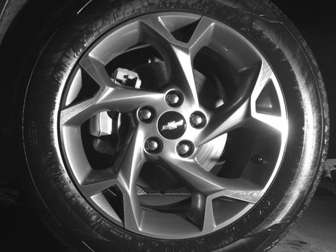 Used 2025 Chevrolet Trax LT FWD image 12