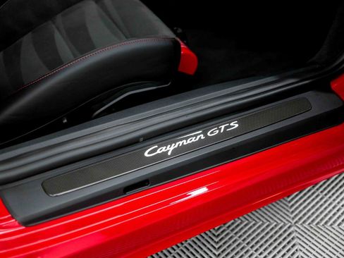 Used 2024 Porsche 718 Cayman GTS RWD image 51