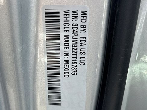 New 2026 Jeep Cherokee Laredo image 34