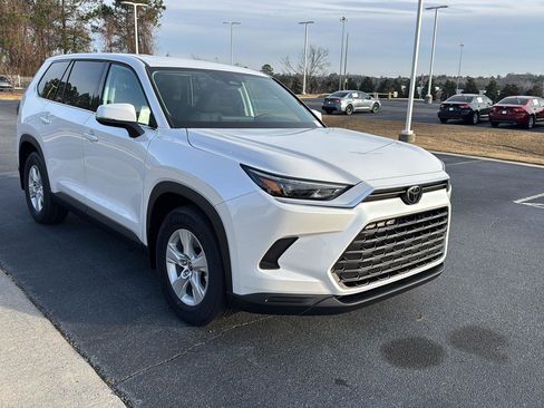 New 2026 Toyota Grand Highlander AWD Hybrid image 6