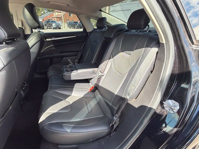Used 2019 Ford Fusion Titanium FWD image 15
