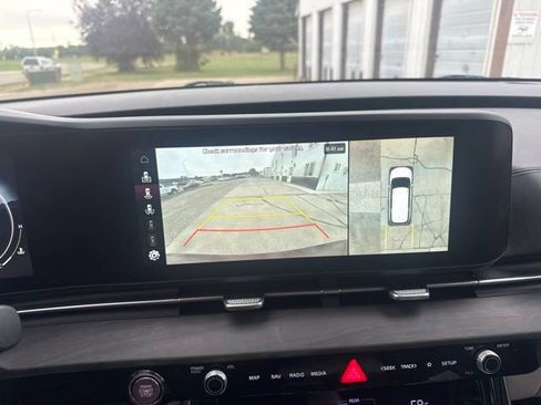 Used 2023 Kia Carnival SX FWD image 16