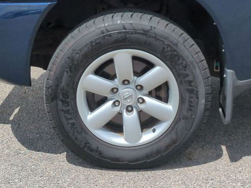 Used 2011 Nissan Titan SV w/ SV Value Truck Pkg AWD/4WD image 14