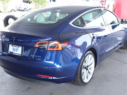 Used 2020 Tesla Model 3 Long Range AWD/4WD image 5