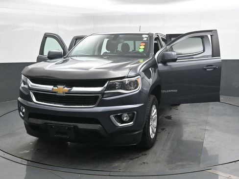 Used 2016 Chevrolet Colorado LT w/ LT Convenience Package AWD/4WD image 46