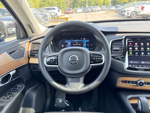 Used 2024 Volvo XC90 B6 Plus w/ Protection Package Premier AWD/4WD image 16