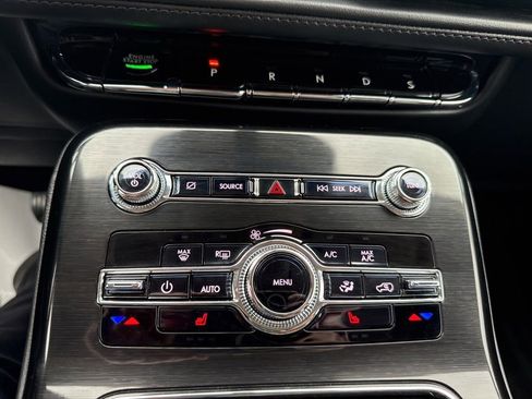 Used 2022 Lincoln Nautilus FWD image 16