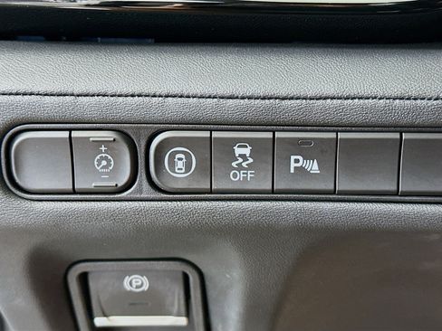 Used 2024 Acura MDX SH-AWD w/ Technology Package image 17