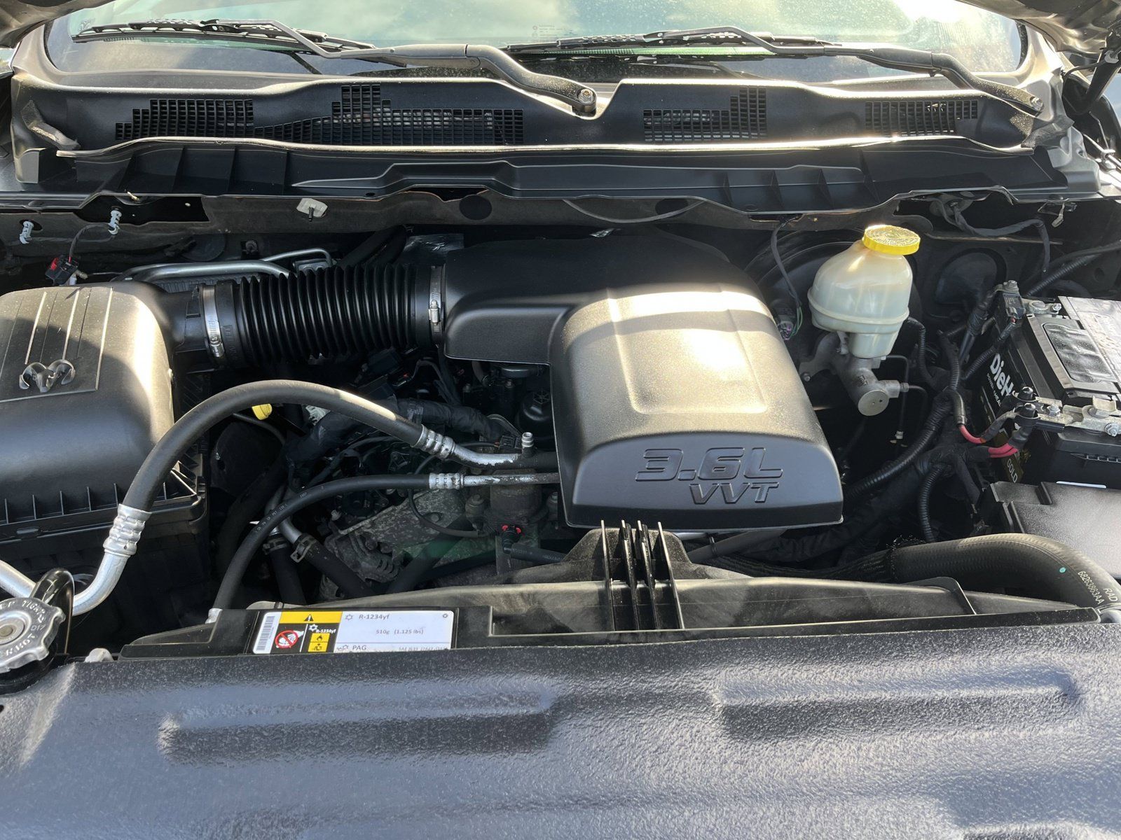 Used 2017 RAM 1500 Express AWD/4WD image 11