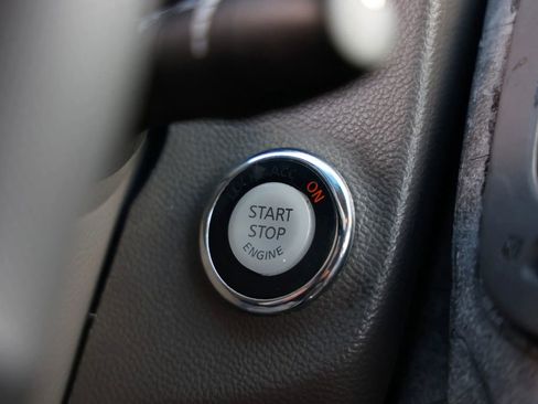 Used 2012 INFINITI G37 Journey w/ Premium Pkg image 28