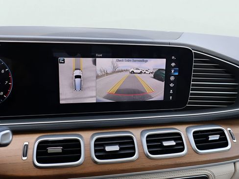 Used 2022 Mercedes-Benz GLS 450 4MATIC image 25