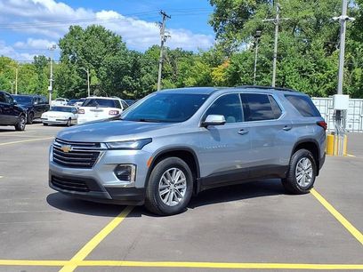 Used 2024 Chevrolet Traverse LT