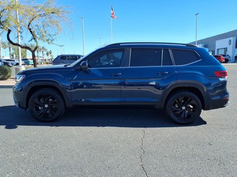 Certified 2023 Volkswagen Atlas SE w/ Black Wheel Package image 4