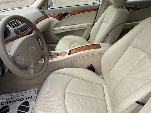 Used 2006 Mercedes-Benz E 350 Sedan image 21