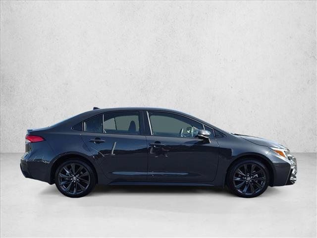 Certified 2026 Toyota Corolla SE w/ SE Premium Package FWD image 4