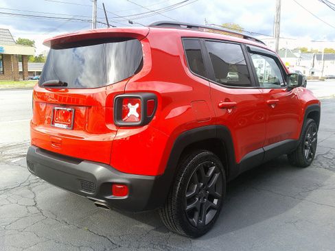 Used 2021 Jeep Renegade Latitude image 5