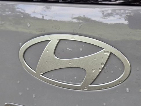 Used 2026 Hyundai Kona SEL Premium FWD image 11