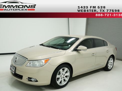 Used 2011 Buick LaCrosse CXL image 1