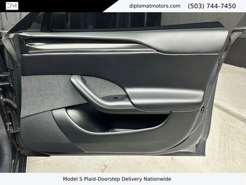 Used 2022 Tesla Model S Plaid image 23