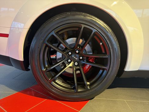Used 2021 Dodge Challenger SRT Hellcat Redeye RWD image 18