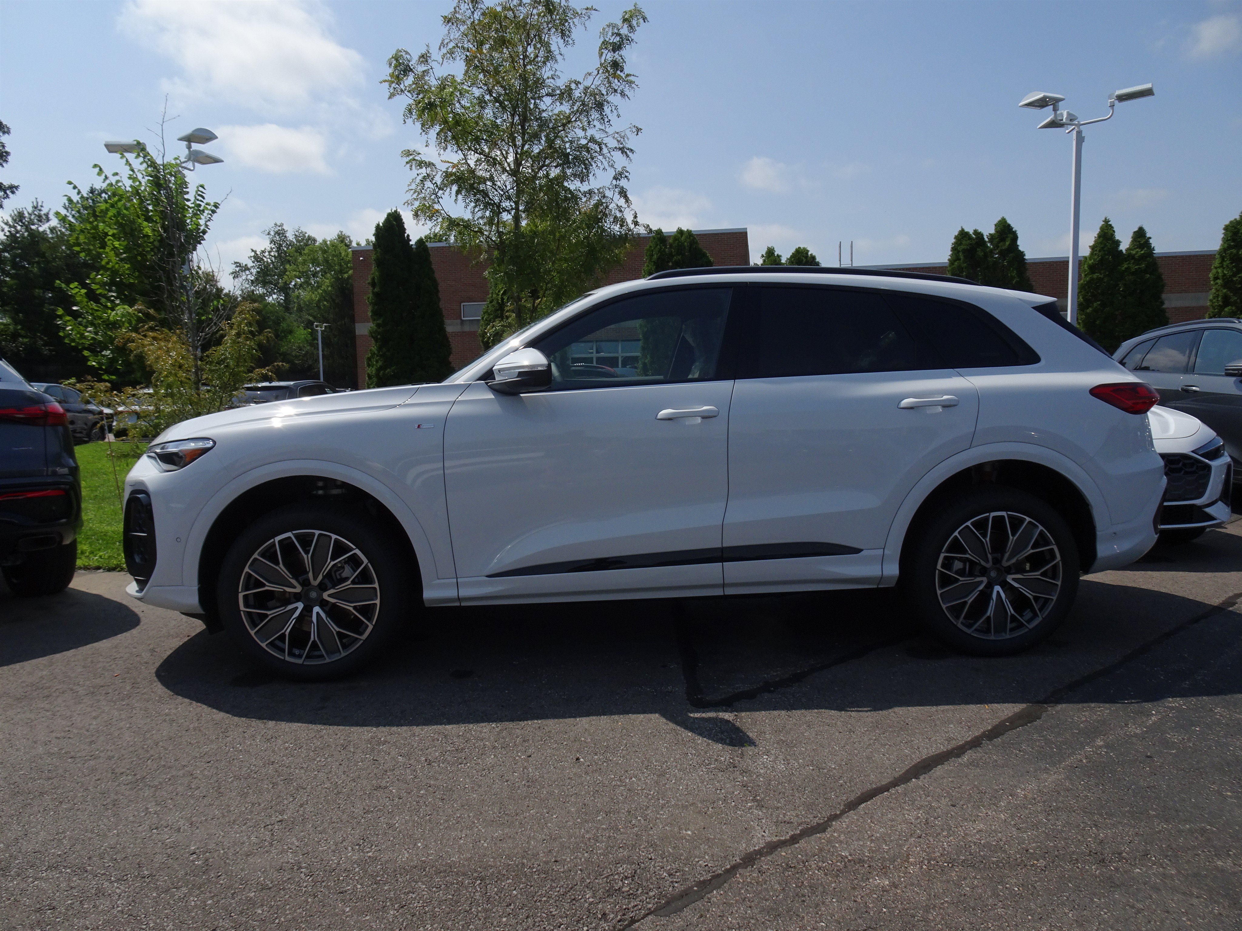New 2026 Audi Q5 Prestige AWD/4WD image 2