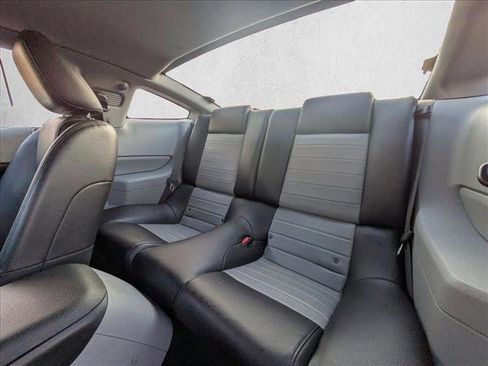 Used 2009 Ford Mustang GT Premium image 18