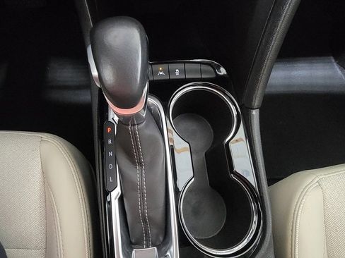 Used 2021 Buick Encore GX Select image 17