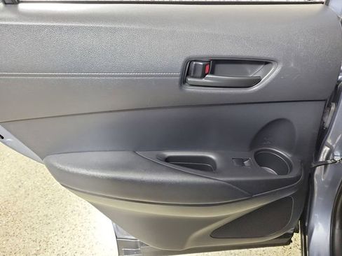 Used 2023 Toyota Corolla Cross LE FWD image 14