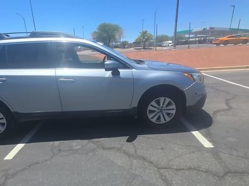 Used 2016 Subaru Outback 2.5i Premium w/ Popular Package #3 AWD/4WD image 3