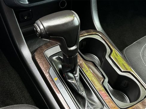 Used 2019 GMC Canyon SLE image 18