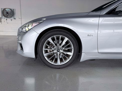 Used 2019 INFINITI Q50 Luxe w/ Essential Package (3.0T Luxe) RWD image 10