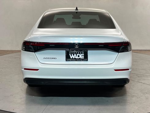 Used 2025 Honda Accord SE image 5