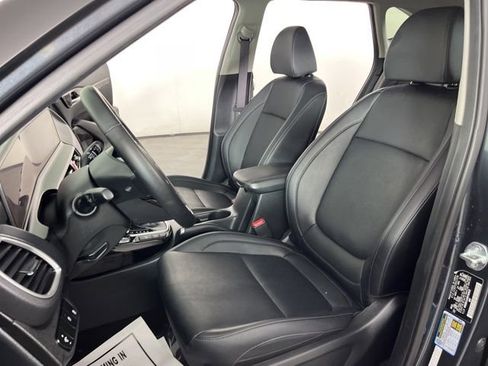 Used 2024 Kia Seltos EX AWD/4WD image 19